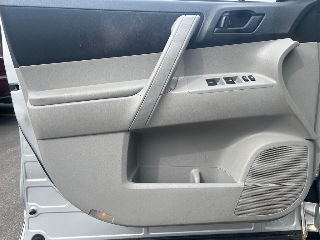 2008 Toyota Highlander Image 9