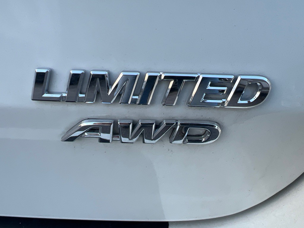 2014 Toyota Sienna Image 42