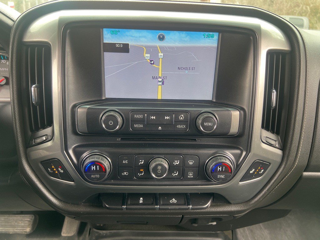 2015 Chevrolet Silverado 1500 Image 32