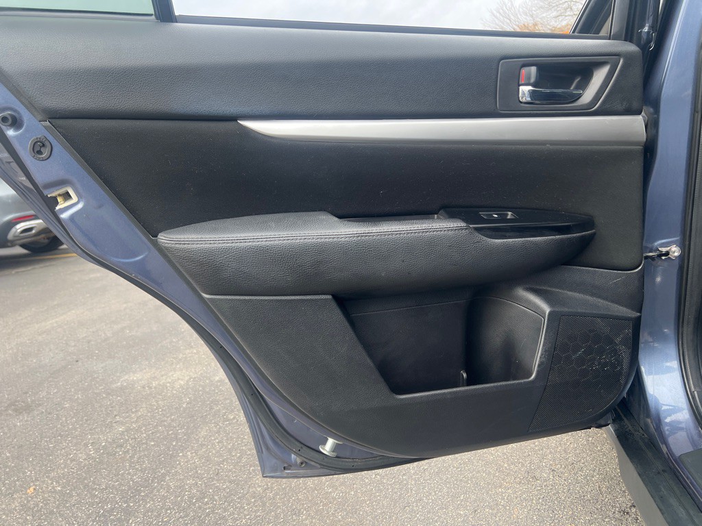 2014 Subaru Outback Image 11