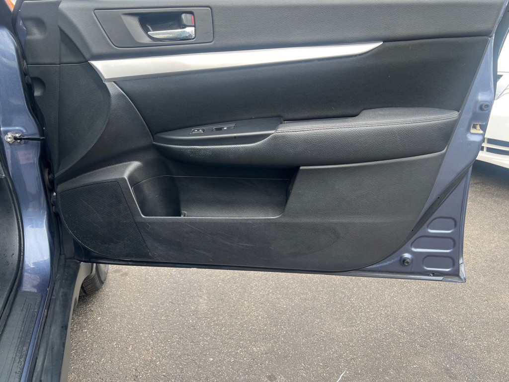 2014 Subaru Outback Image 12