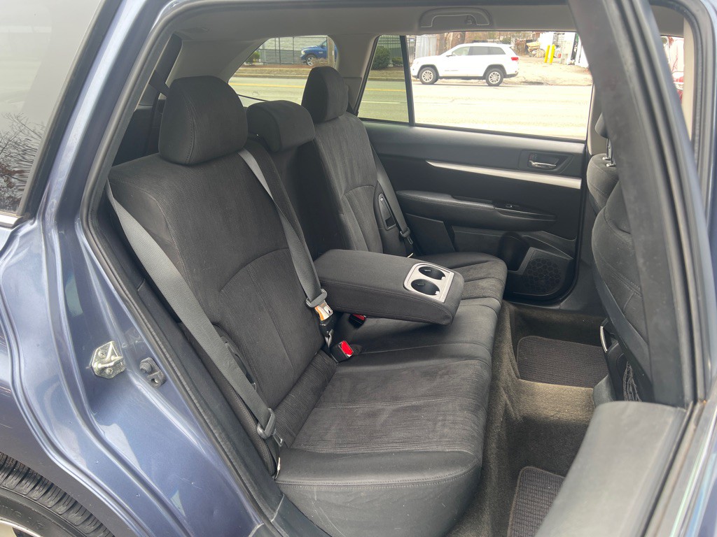 2014 Subaru Outback Image 17
