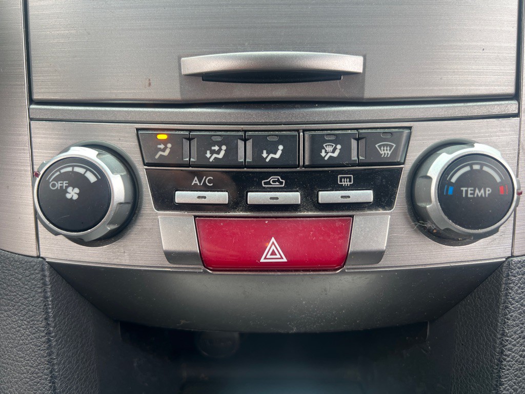2014 Subaru Outback Image 26
