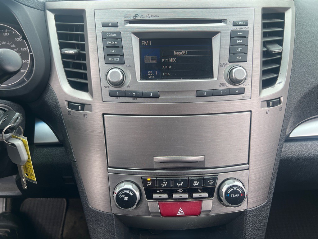 2014 Subaru Outback Image 27