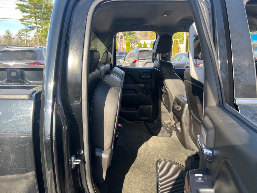 2015 GMC Sierra Image 17