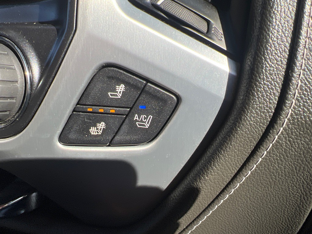 2015 GMC Sierra Image 26