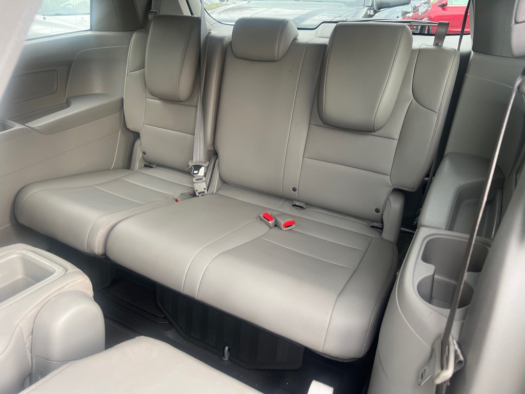 2012 Honda Odyssey Image 14