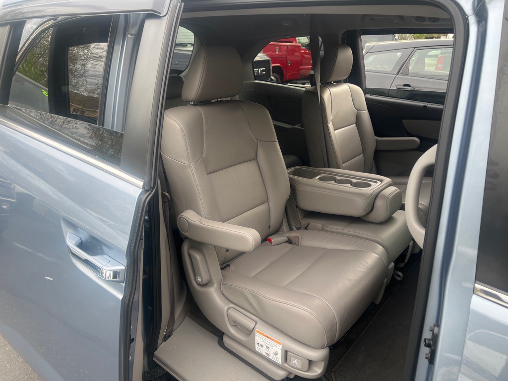 2012 Honda Odyssey Image 17