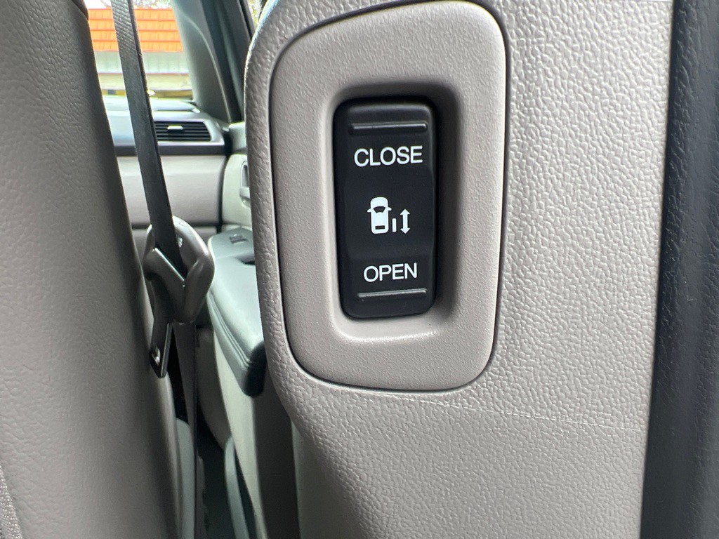 2012 Honda Odyssey Image 20