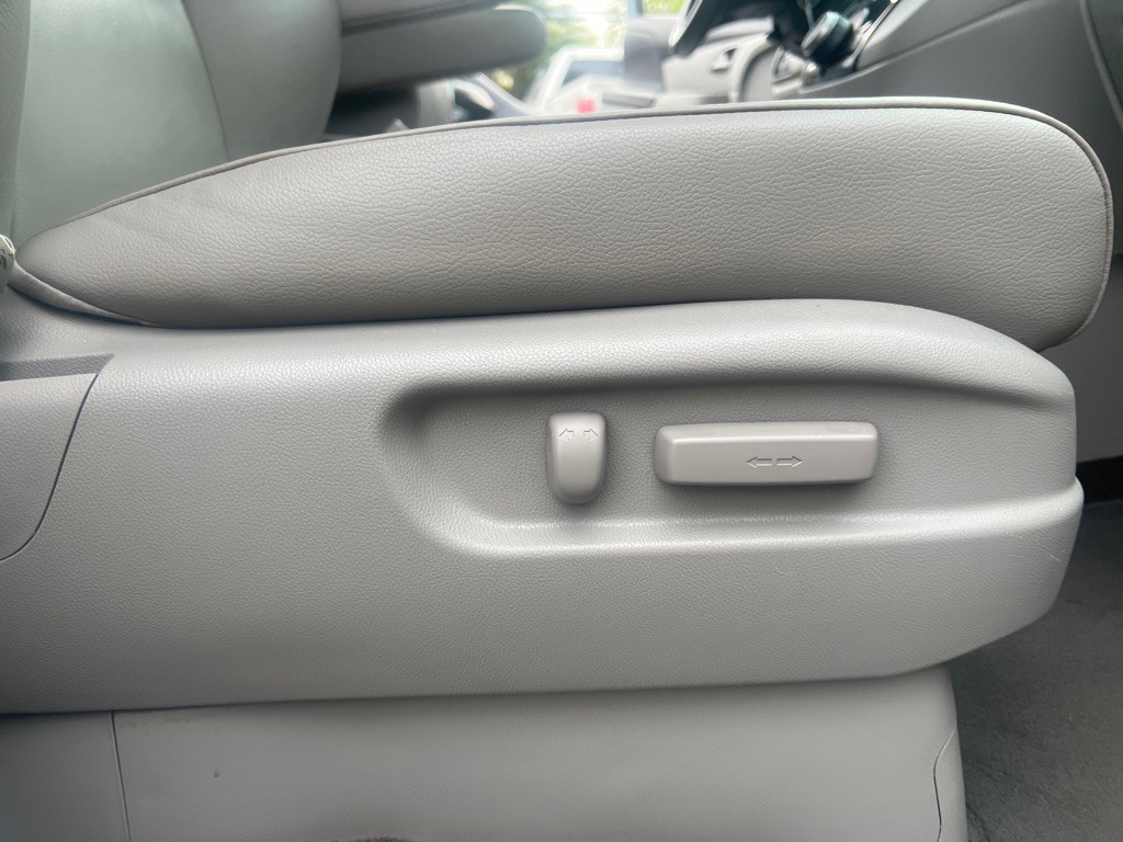 2012 Honda Odyssey Image 25