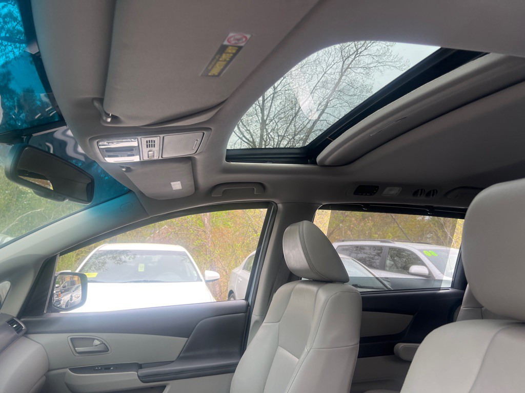 2012 Honda Odyssey Image 26