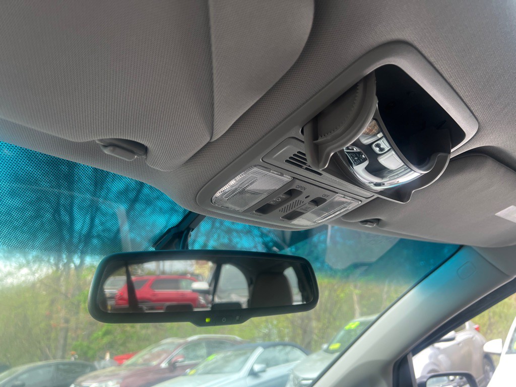 2012 Honda Odyssey Image 29