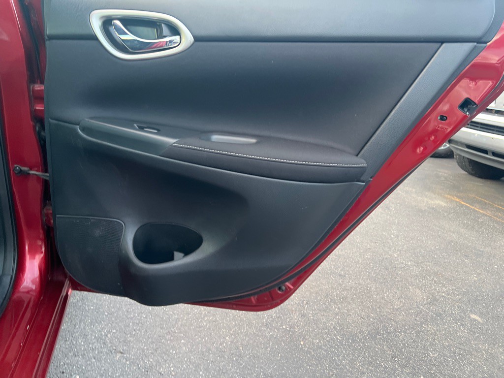 2015 Nissan Sentra Image 12
