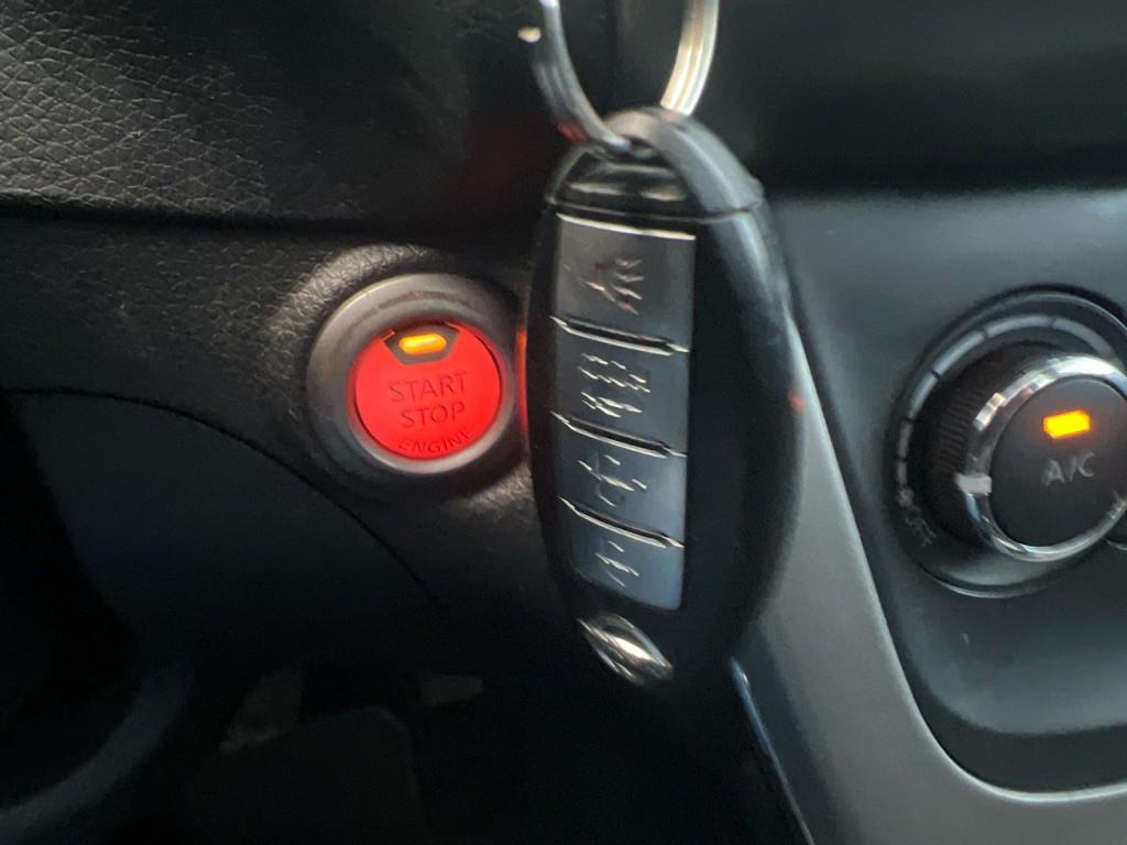 2015 Nissan Sentra Image 20