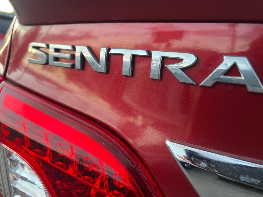 2015 Nissan Sentra Image 34