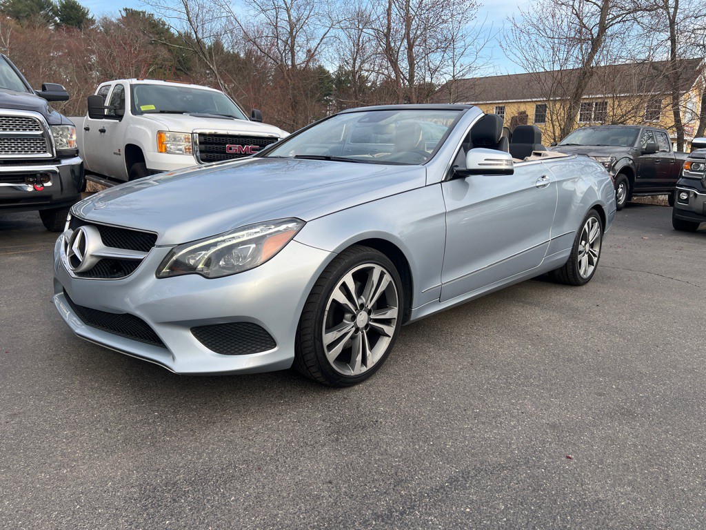 2016 Mercedes-Benz E-Class Image 1