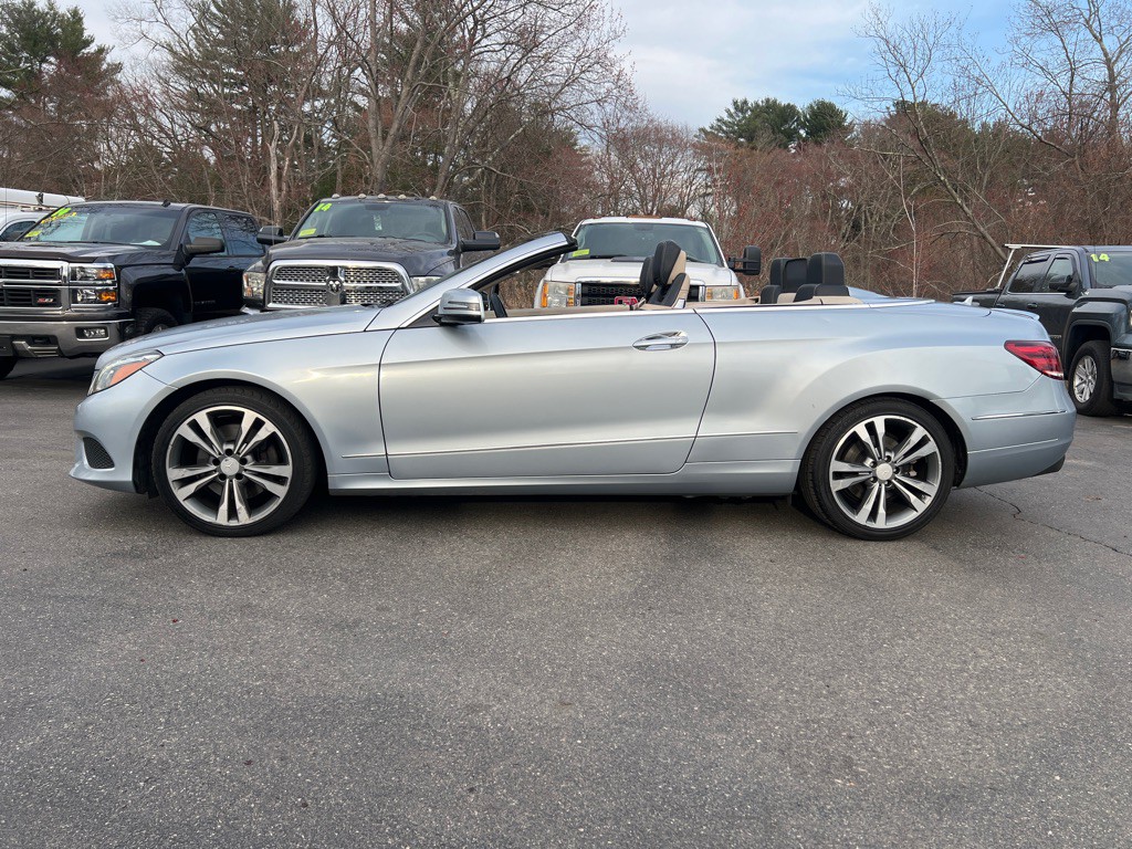 2016 Mercedes-Benz E-Class Image 2
