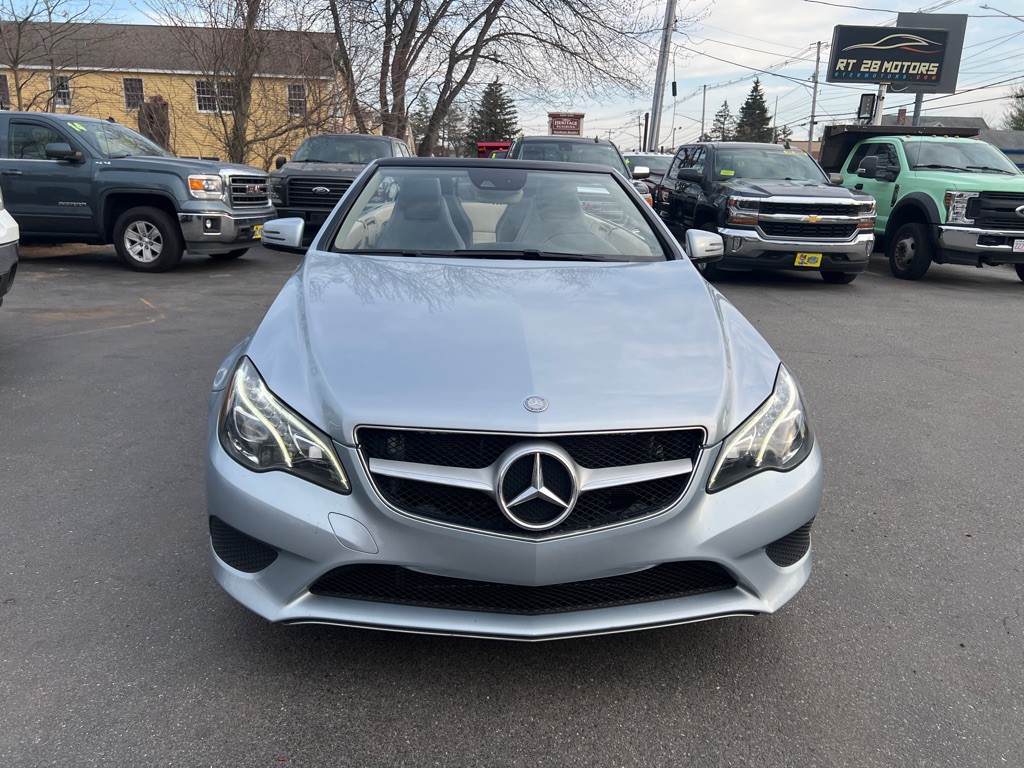 2016 Mercedes-Benz E-Class Image 8