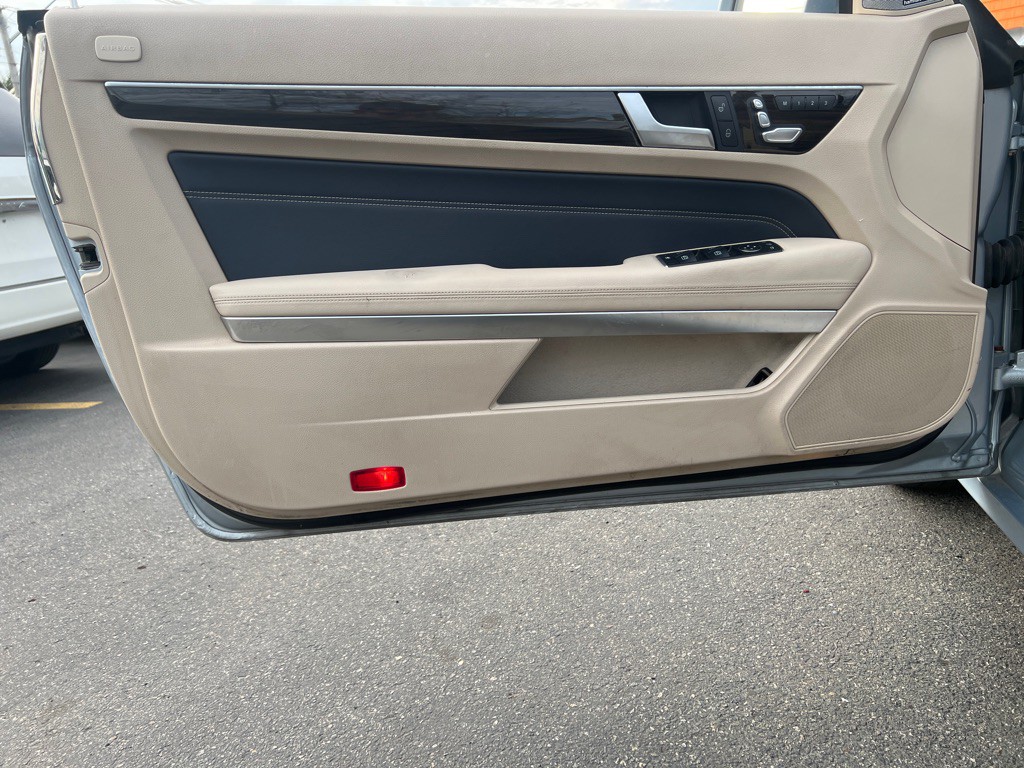 2016 Mercedes-Benz E-Class Image 9