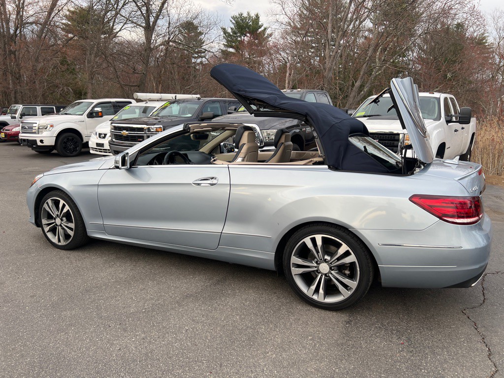 2016 Mercedes-Benz E-Class Image 32
