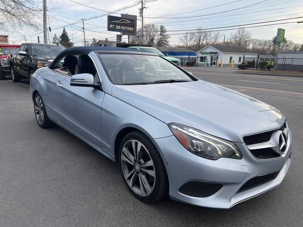 2016 Mercedes-Benz E-Class Image 36