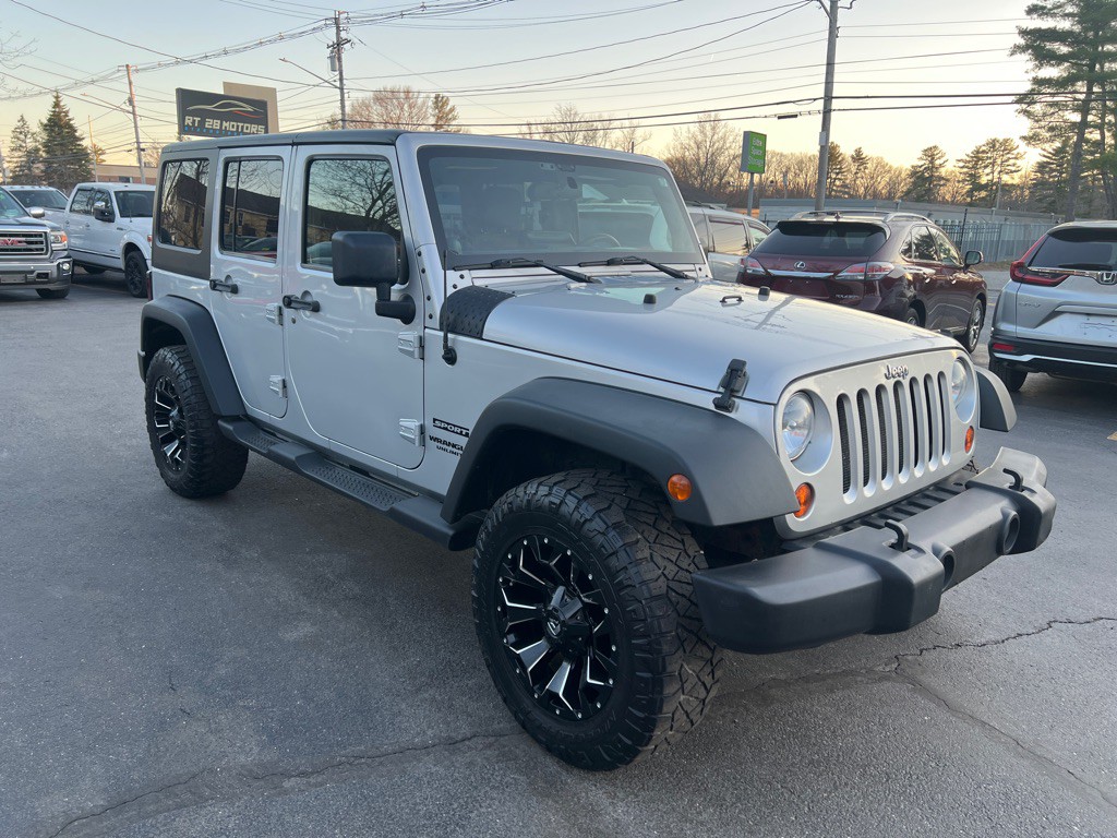 2011 Jeep Wrangler Unlimited Image 8