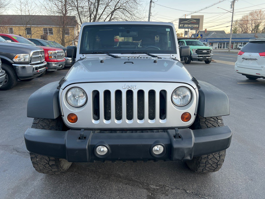 2011 Jeep Wrangler Unlimited Image 10