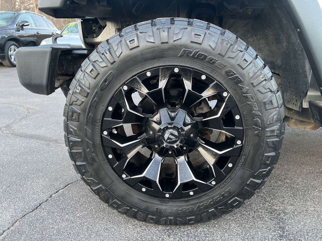 2011 Jeep Wrangler Unlimited Image 33
