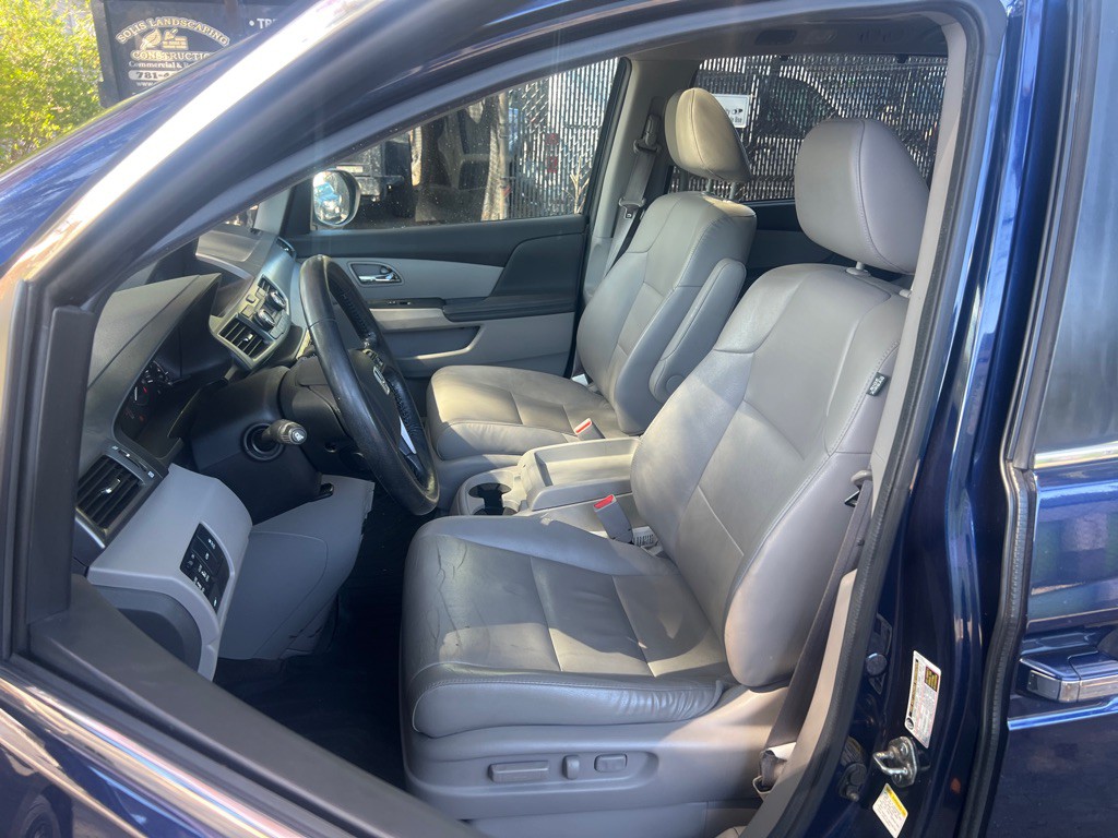 2014 Honda Odyssey Image 29