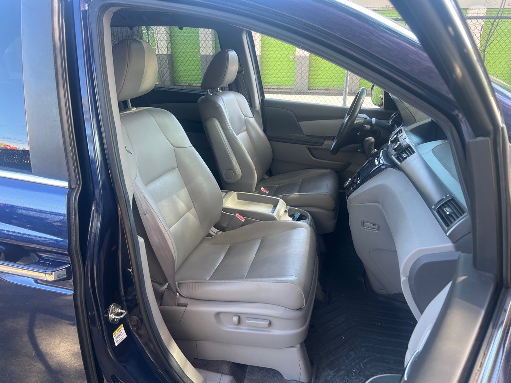 2014 Honda Odyssey Image 32