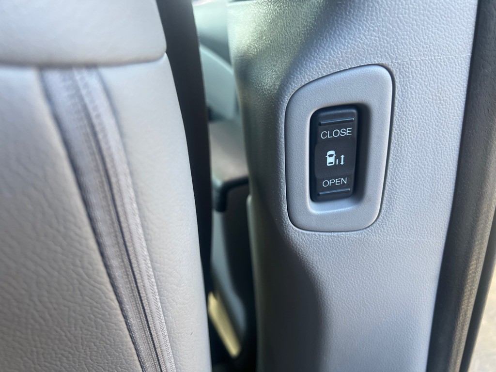 2014 Honda Odyssey Image 36