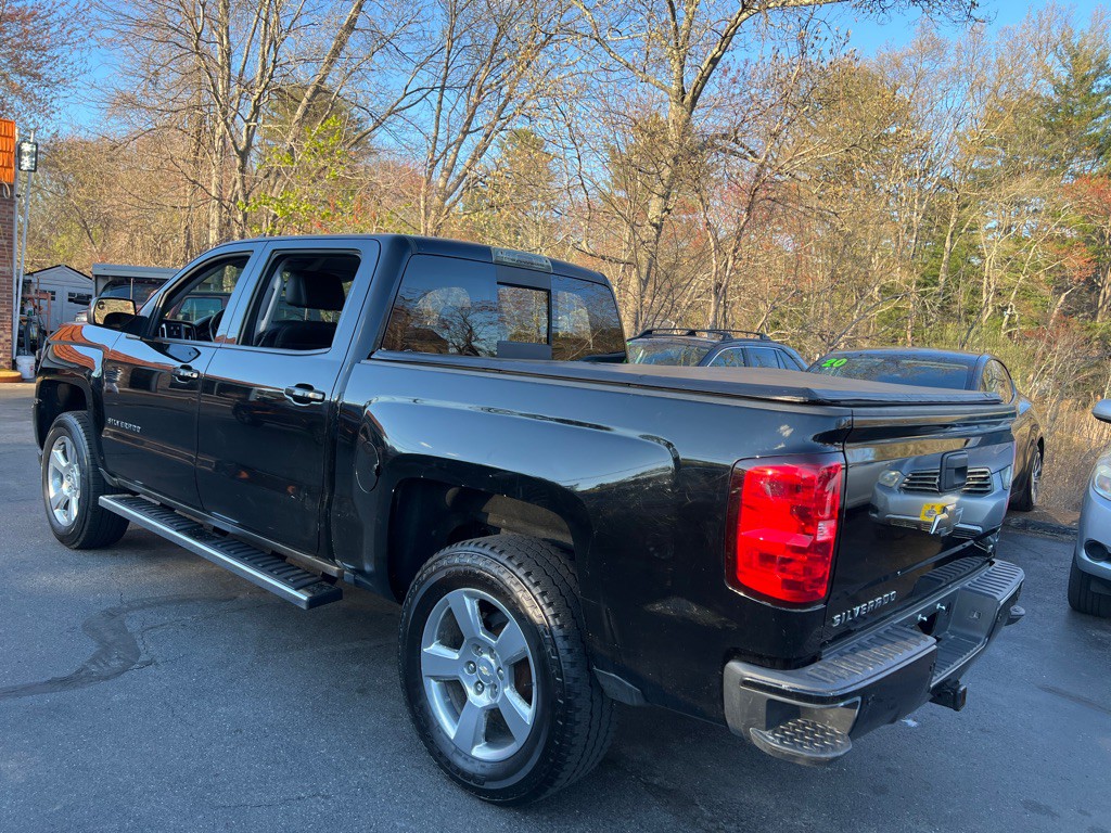 2018 Chevrolet Silverado 1500 Image 2