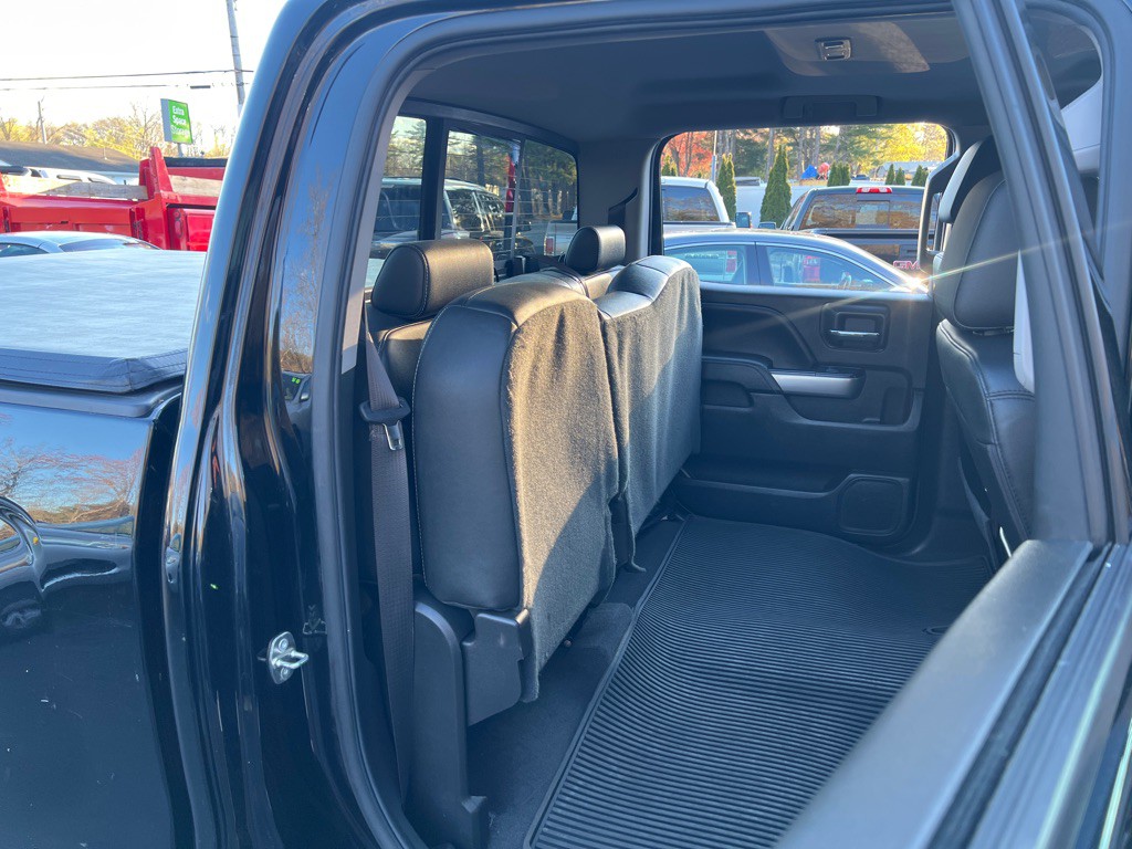 2018 Chevrolet Silverado 1500 Image 17