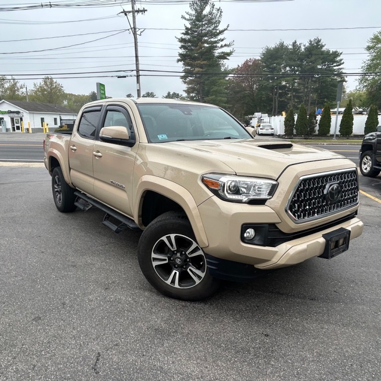 2018 Toyota Tacoma Image 4