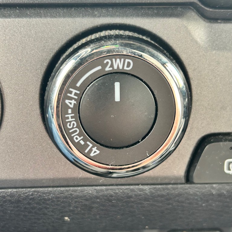 2018 Toyota Tacoma Image 12