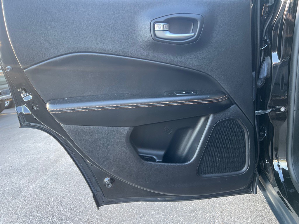 2018 Jeep Compass Image 12