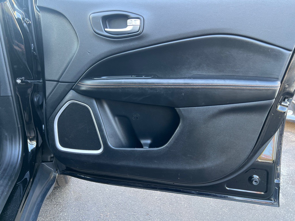 2018 Jeep Compass Image 13
