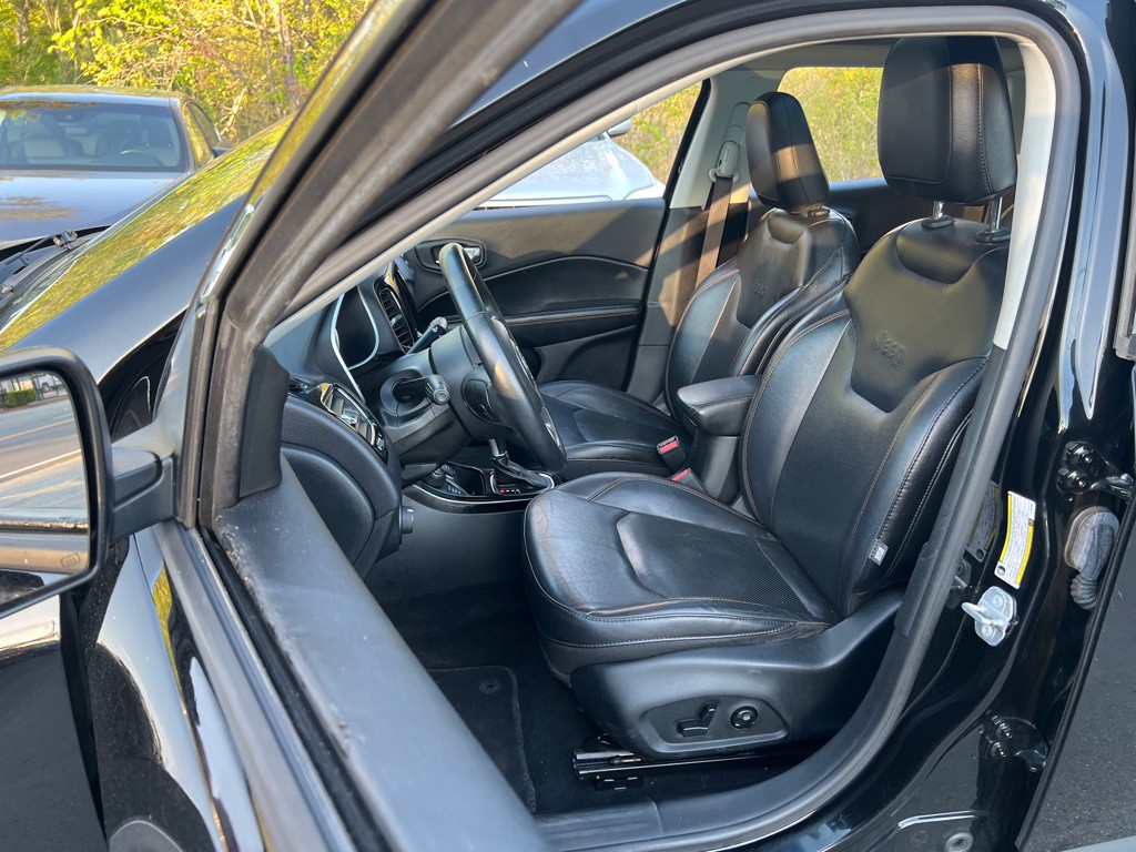 2018 Jeep Compass Image 15