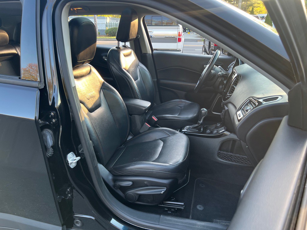 2018 Jeep Compass Image 17