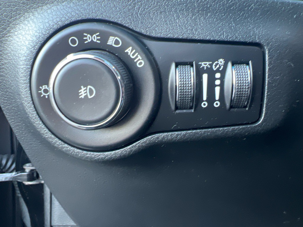 2018 Jeep Compass Image 21