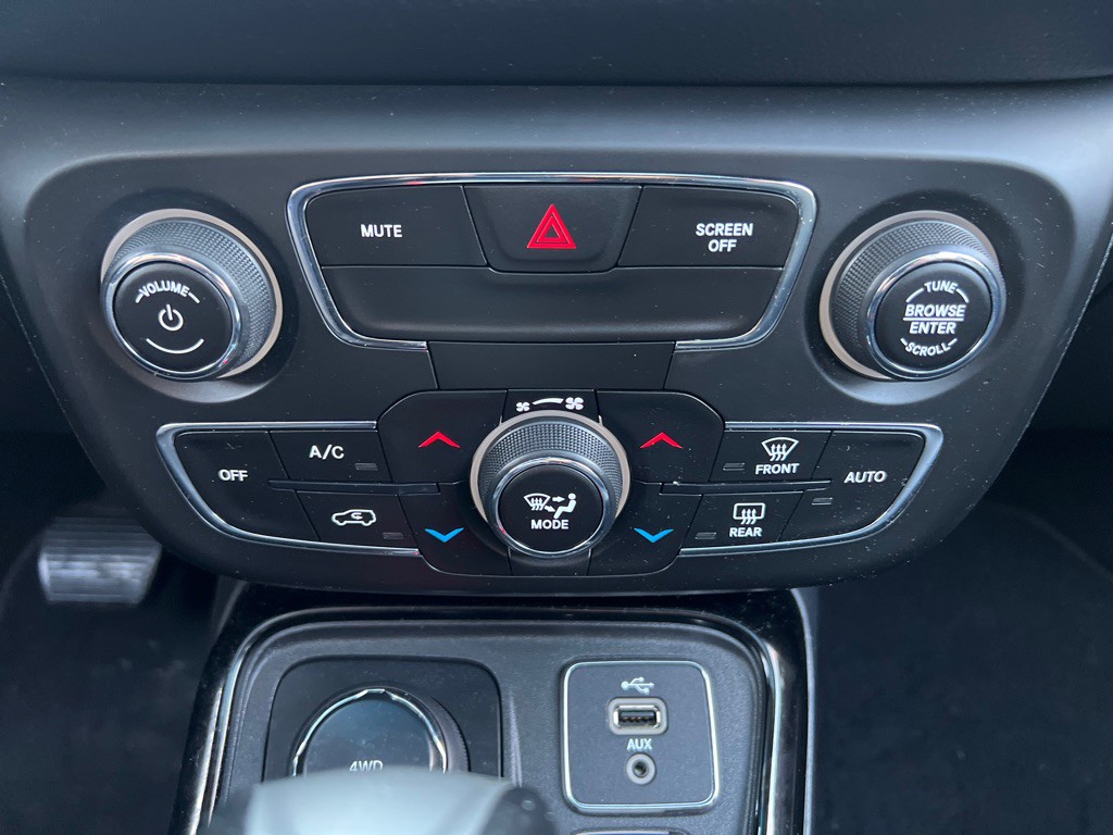 2018 Jeep Compass Image 30