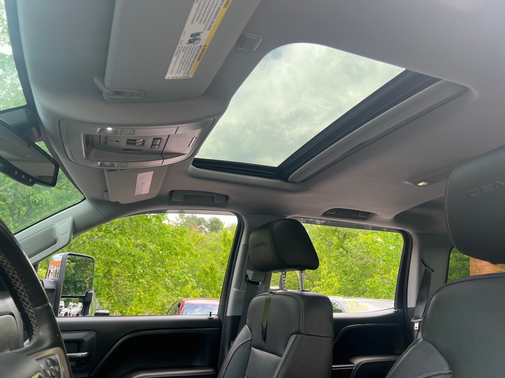 2015 GMC Sierra 1500 Image 32