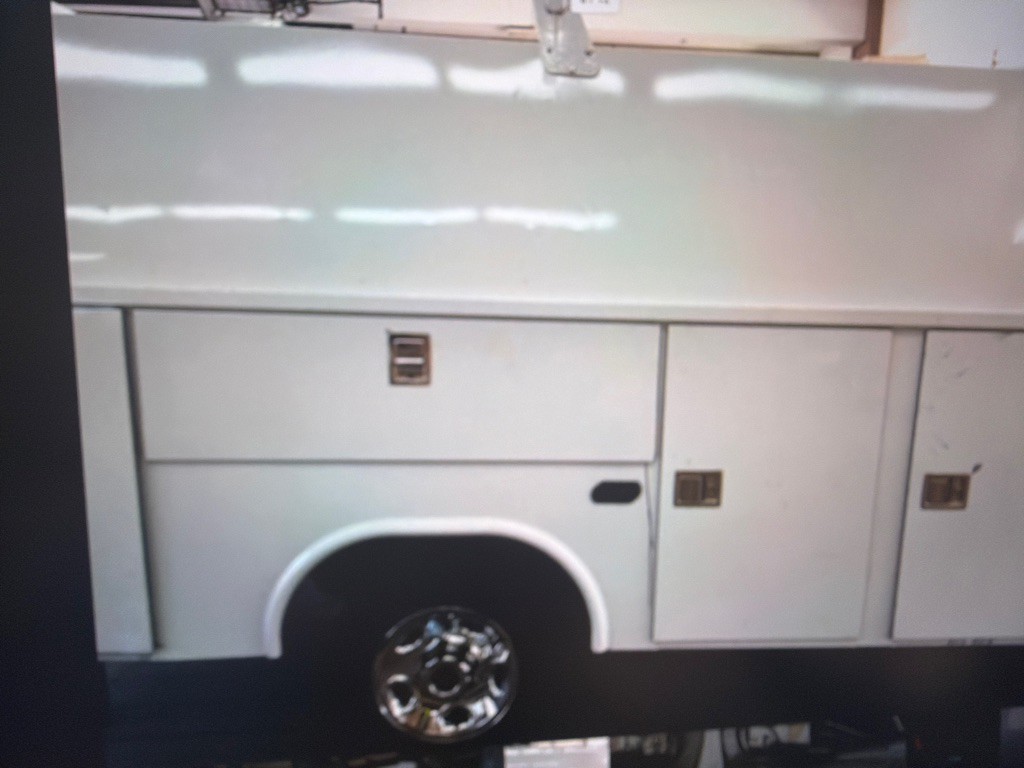 2015 GMC Savana Image 6