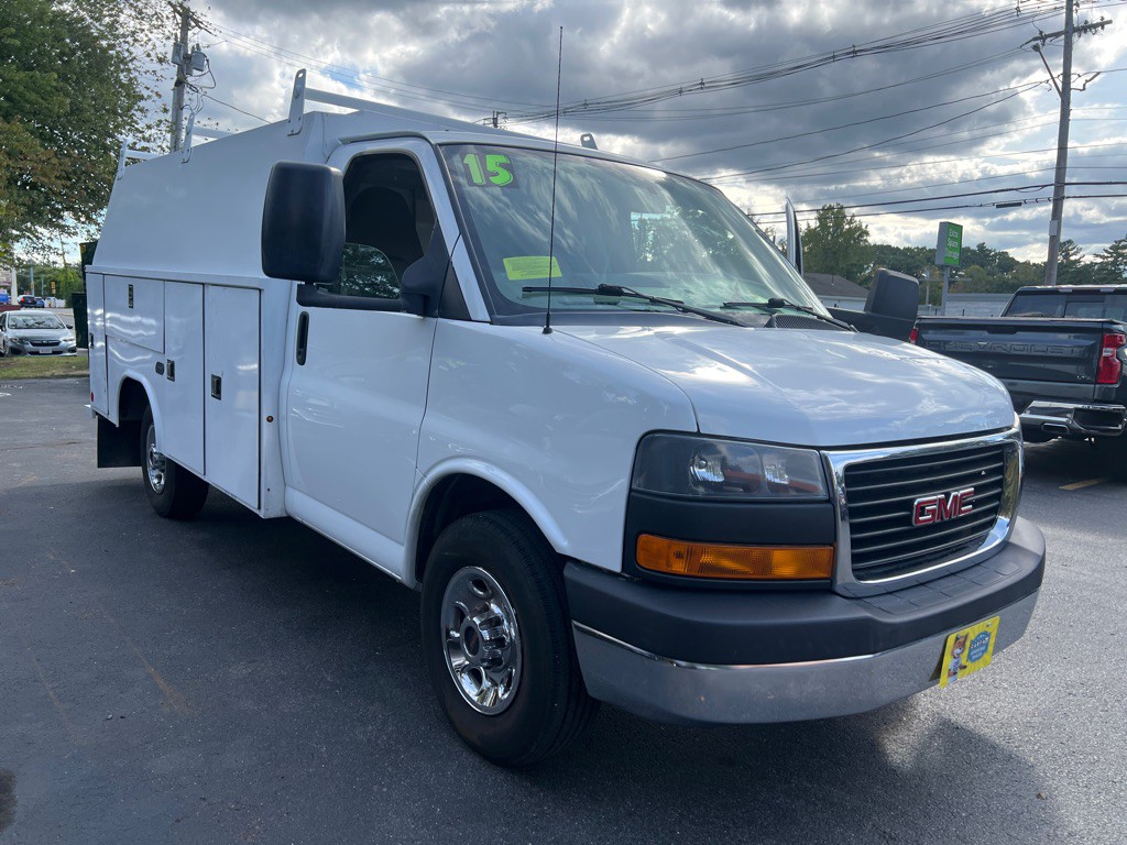 2015 GMC Savana Image 8