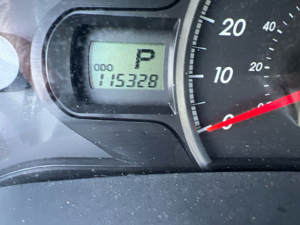 2012 Toyota Sienna Image 25