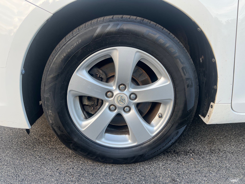 2012 Toyota Sienna Image 33
