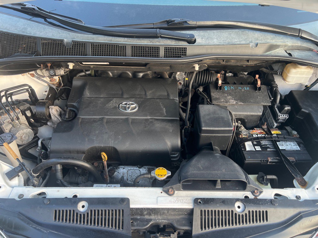 2012 Toyota Sienna Image 37