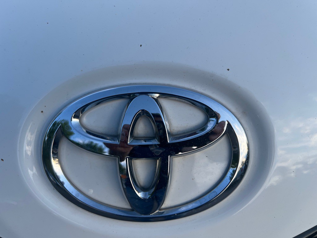 2012 Toyota Sienna Image 38