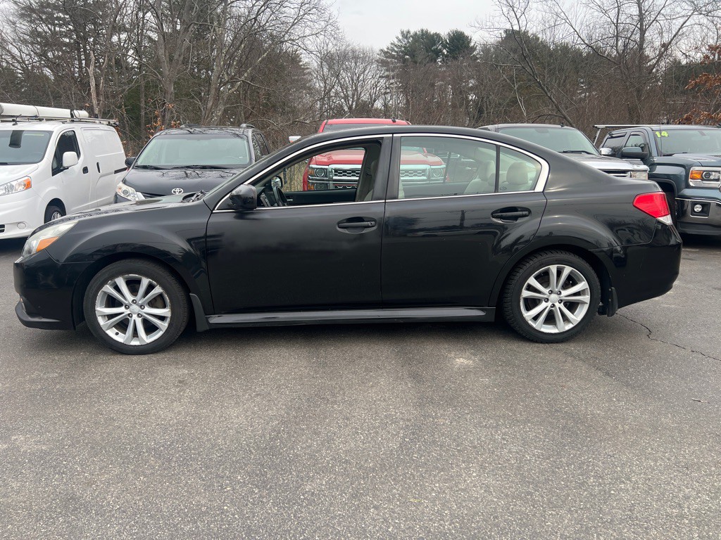 2013 Subaru Legacy Image 2