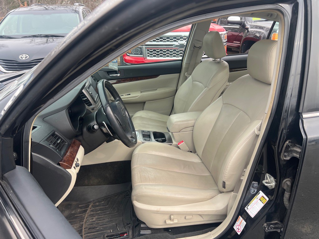 2013 Subaru Legacy Image 13